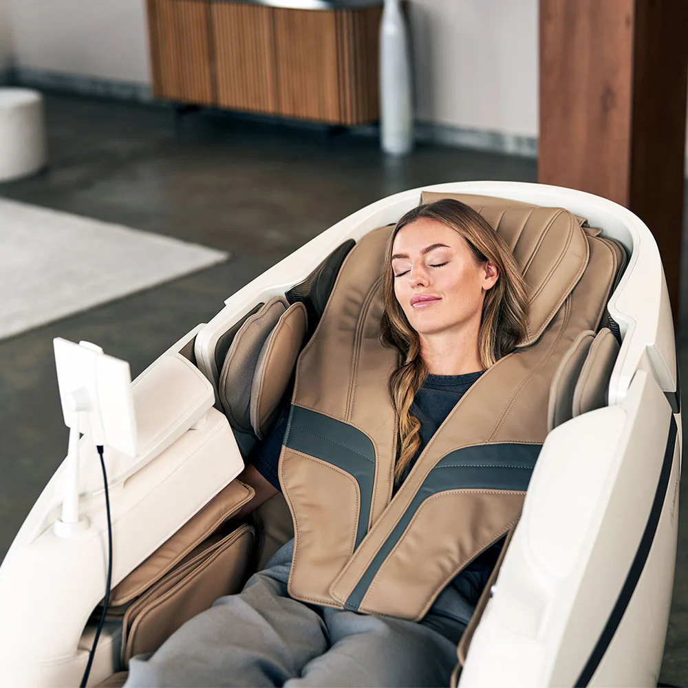 signora in poltrona per massaggi