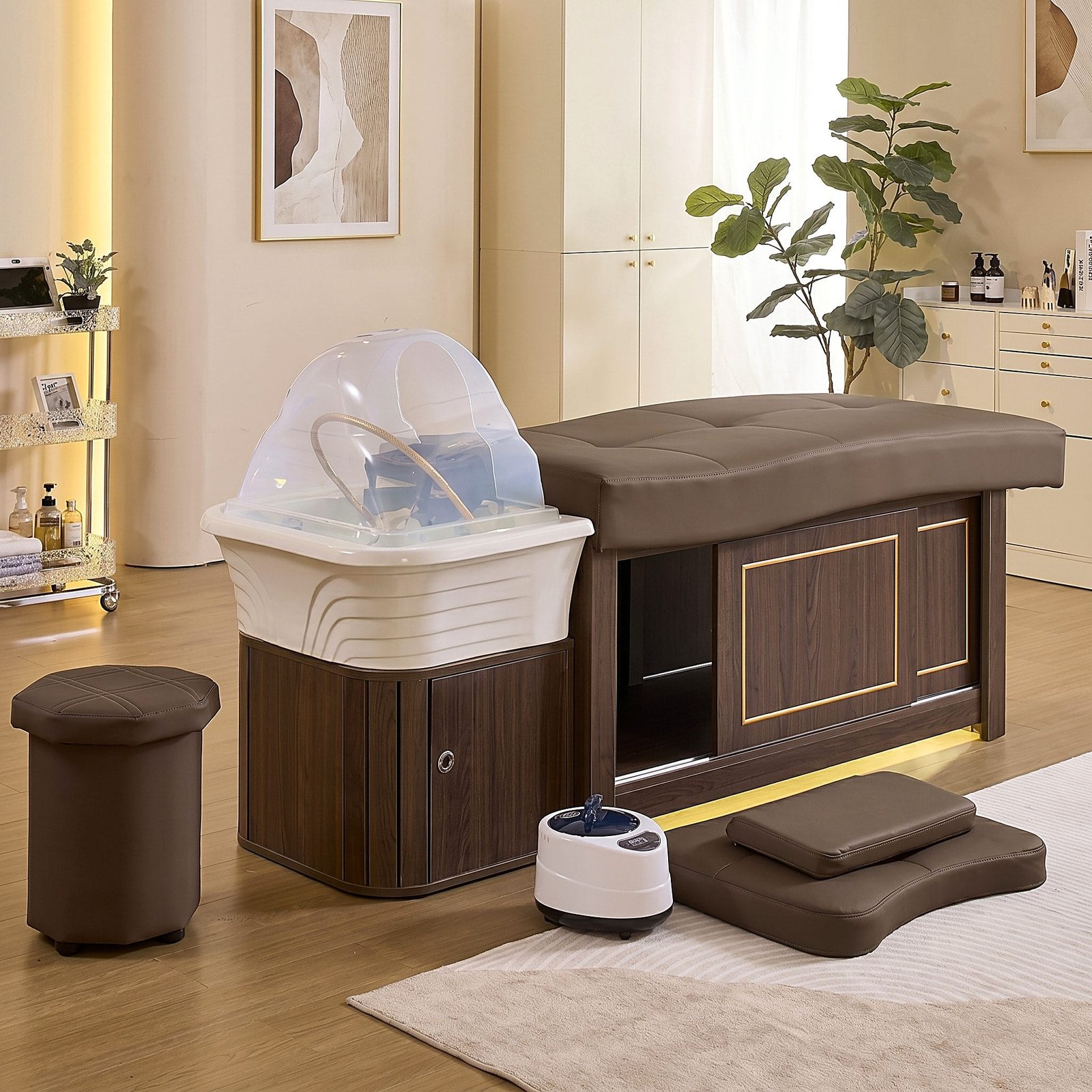 Headspa Yokohama behandelbed in donker hout met witte wasbak en transparante koepel in een spa-ruimte