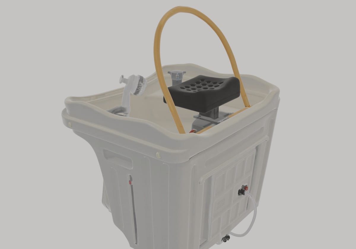 Mobiele head spa-unit met ingebouwde watertank en acryl wasbak op wieltjes