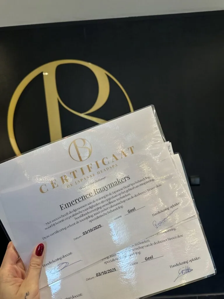 Certificado de Formación de Head Spa MediRelaxa