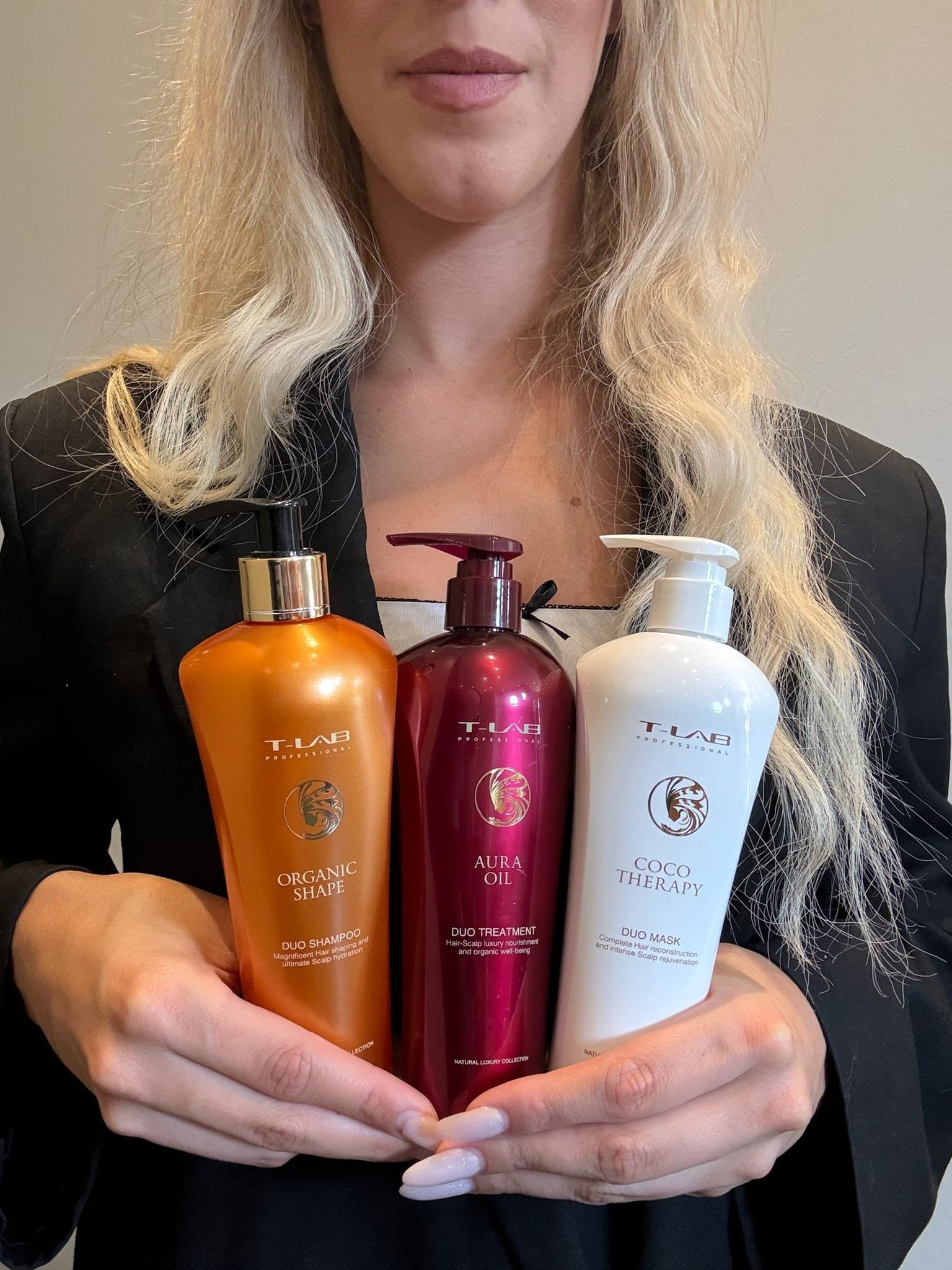 T-LAB Professional haarproducten flessen voor head spa-behandelingen
